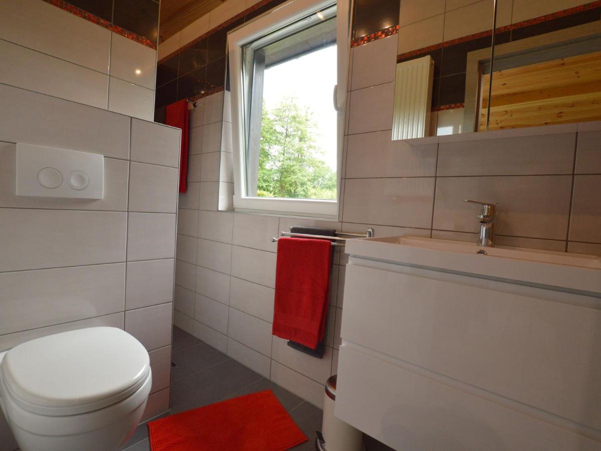 Chalet Near Ourthe River And The City Of Durbuy Vieuxville Exterior foto